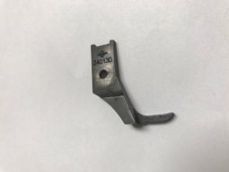 206rb5 Toe on right zipper foot